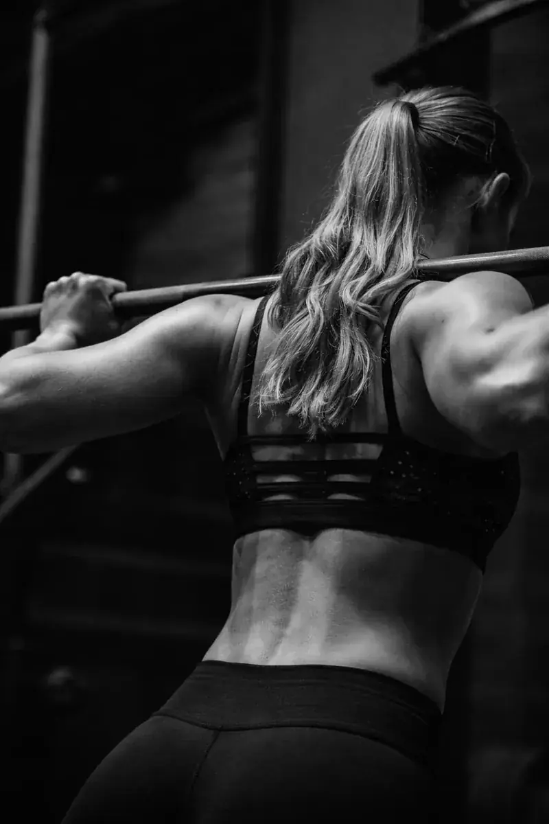 Person with tension headache and neck pain — Quality Life Chiropractic Overland Park